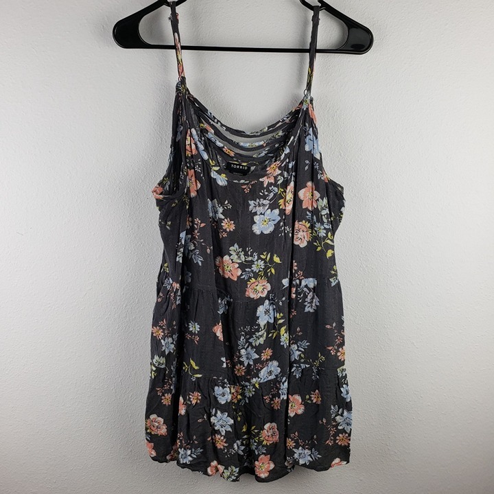 Torrid Women's Size 2 Floral Print Crossback Tiered Cami Gray Vintage Wash